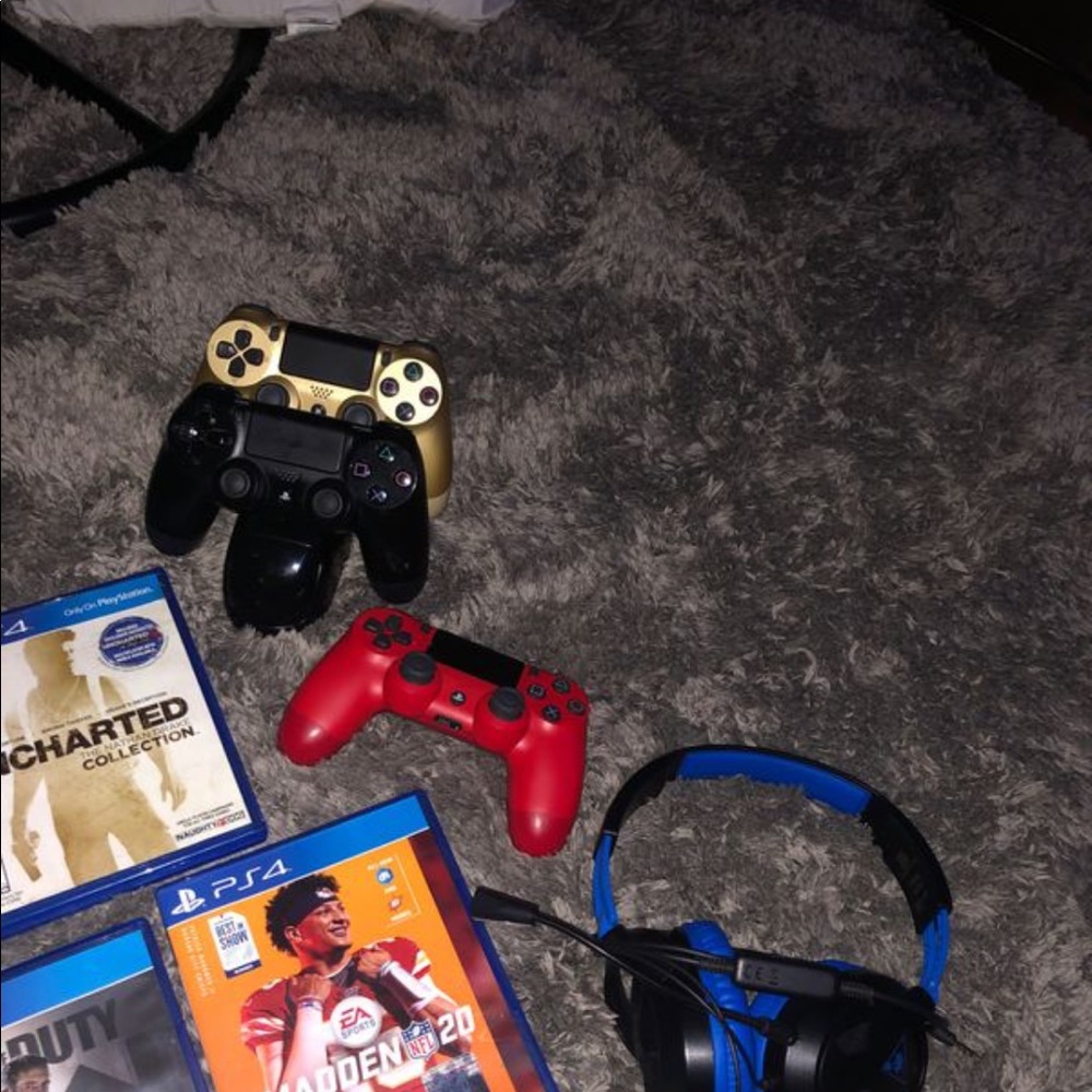 ps4 bundle - Picture 3 of 3